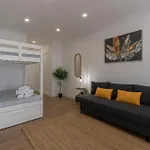 Lovely And New In Oura Apartament *